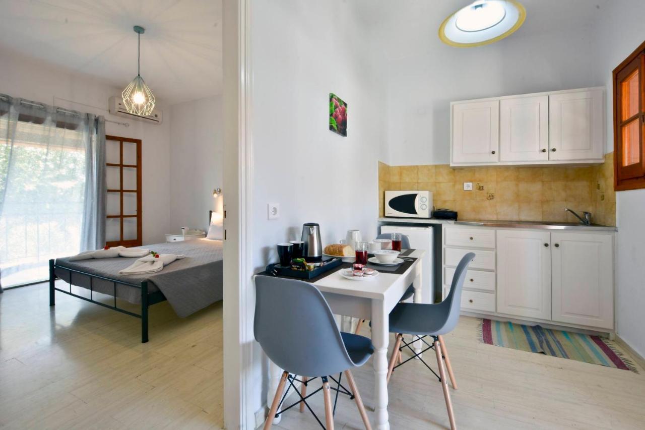 Kalliopi Apartments Roda  Esterno foto